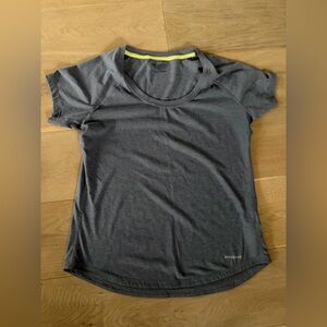 Patagonia light gray blue hiking outdoor top - size large